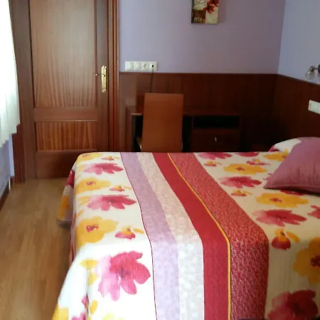 Отель Adelia 2*